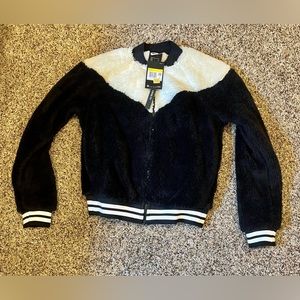 Women’s size small Nike NWT jacket $15